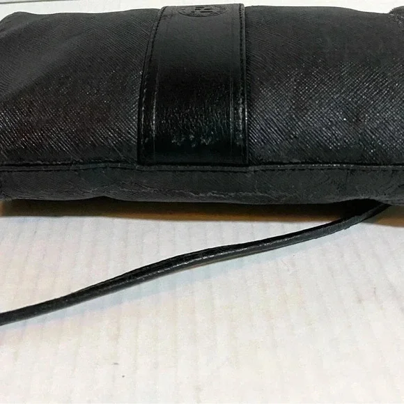 Fendi vintage black canvas distressed crossbody handbag - Picture 10 of 13